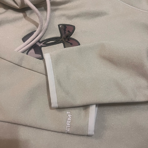 UNDER ARMOR Oatmeal Camo hoodie size small - Picture 8 of 9